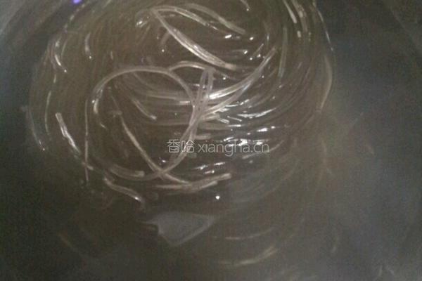 酸辣粉的做法图解2