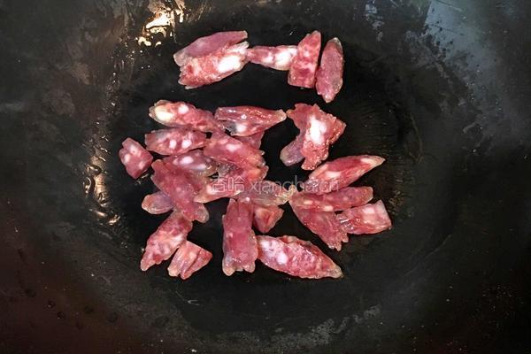 芦笋炒香肠的做法图解4