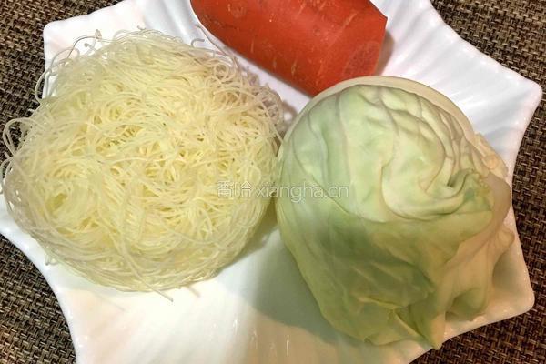 粉丝炒包菜的做法图解1