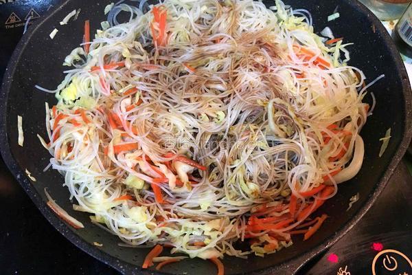 粉丝炒包菜的做法图解5