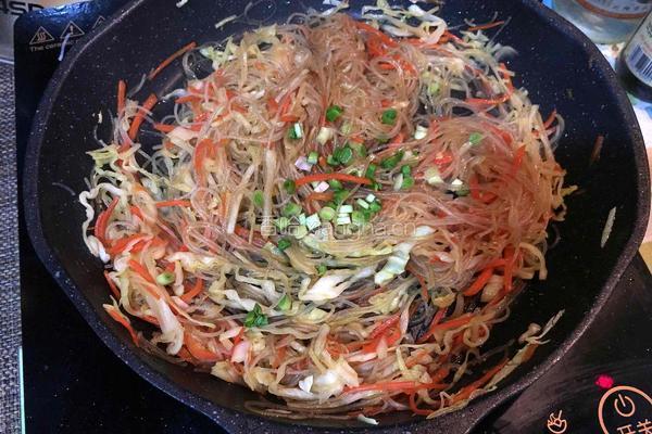 粉丝炒包菜的做法图解6