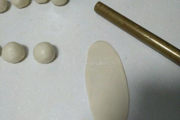 蛋黄酥的做法图解7