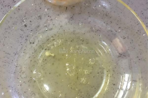 蔓越莓干微风蛋糕的做法图解2