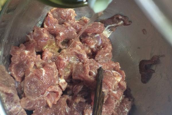 黑胡椒炒牛肉的做法图解4