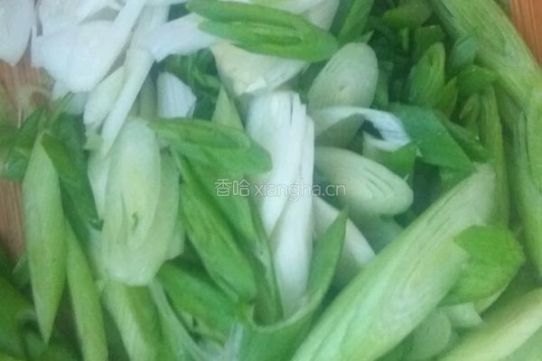 蒜苗豆的做法图解4