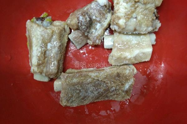 排骨炖山药的做法图解2
