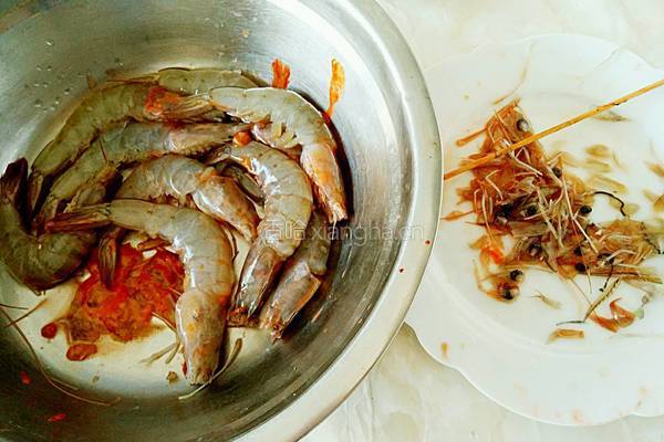 微波炉烤虾的做法图解2