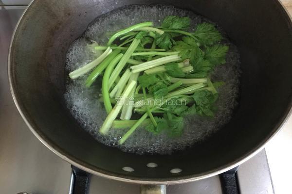 肉丝炝香芹的做法图解6