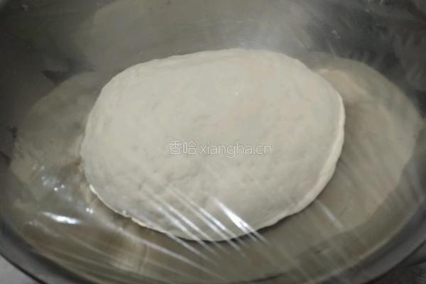 白菜粉条馅包子的做法图解1