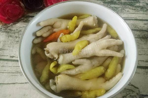 自制泡椒凤爪的做法图解1
