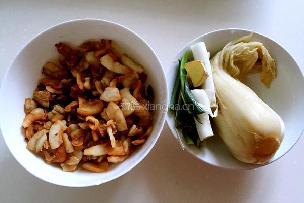 油渣酸菜馅饺子的做法图解5