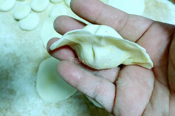 油渣酸菜馅饺子的做法图解10