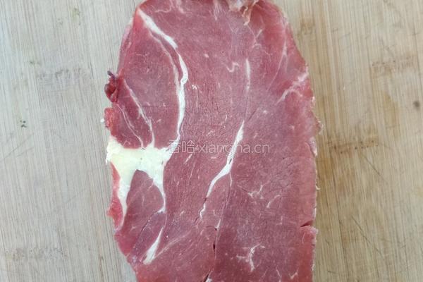 爆炒牛肉的做法图解1