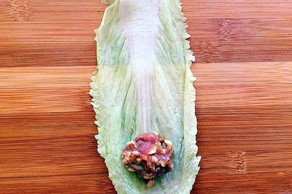 白菜肉卷的做法图解5