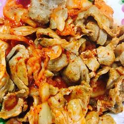 泡菜炒梅花肉的做法[图]