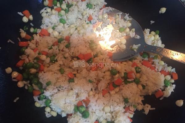 菠萝炒饭的做法图解4