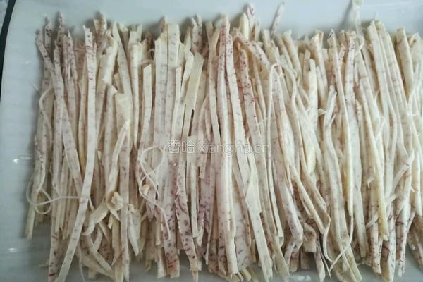 蒜香肉末香芋丝的做法图解3