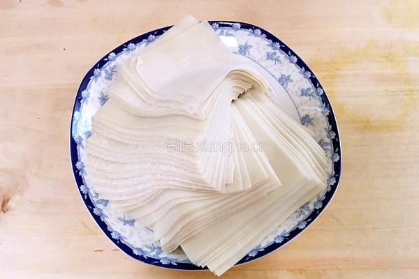 元宝小馄炖的做法图解1