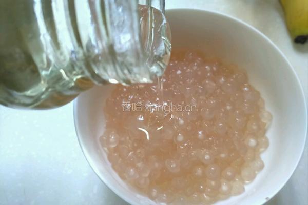 水果椰汁西米露的做法图解3