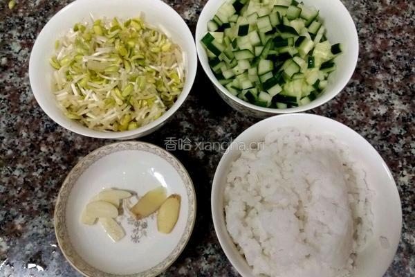黄豆芽黄瓜炒饭的做法图解3