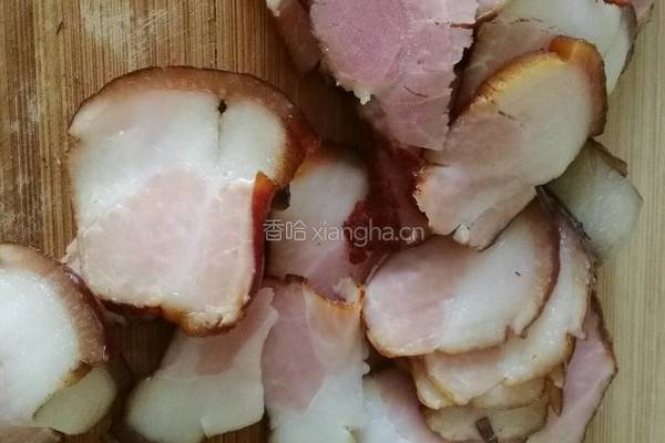 蒜薹辣炒腊肉的做法图解6