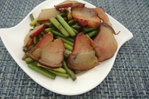 蒜薹辣炒腊肉的做法图解9