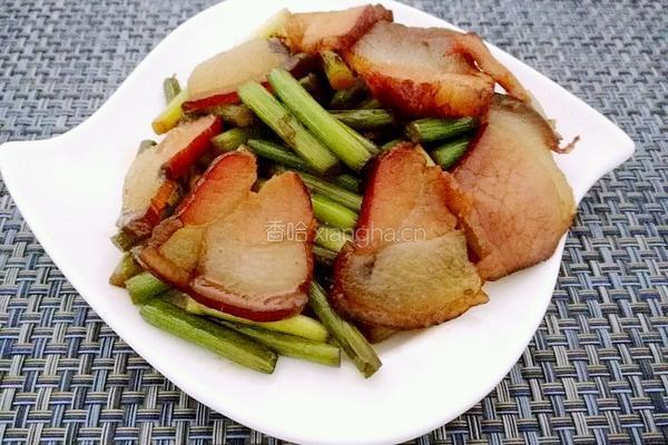 蒜薹辣炒腊肉的做法图解10