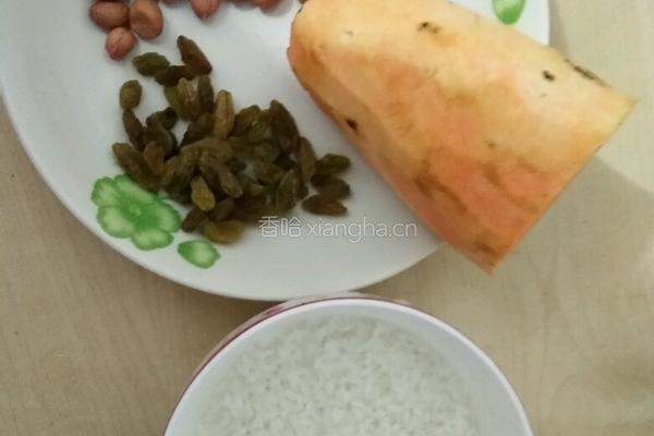 花生红薯粥的做法图解1