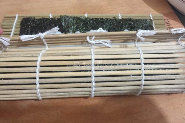 紫菜包饭的做法图解10