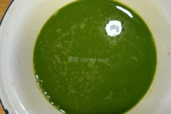 菠菜汁胡萝卜鸡蛋饼的做法图解1