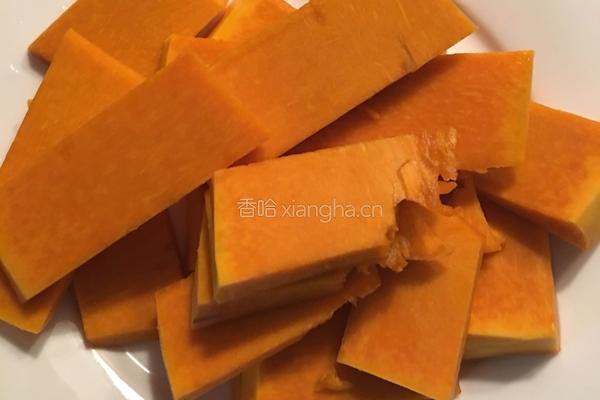 南瓜奶油浓汤的做法图解1