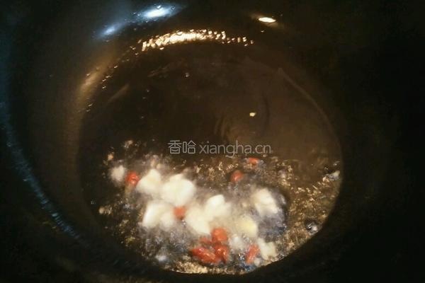 香芹炒香肠的做法图解2