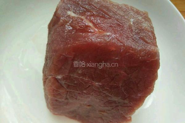 尖椒牛柳的做法图解1