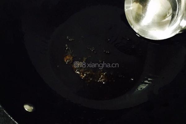尖椒肥肠面的做法图解2