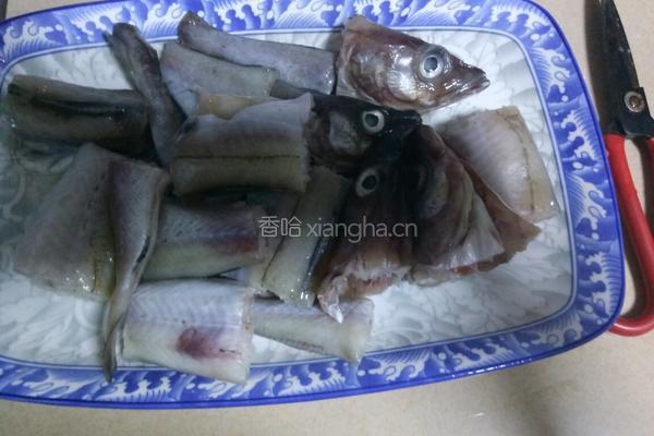 辣焖明太鱼的做法图解2
