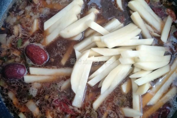 酱炖小鱼土豆条的做法图解9