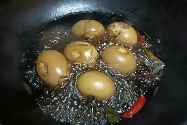 卤蛋的做法图解5