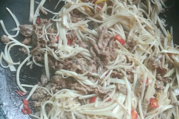 芋头丝炒牛肉的做法图解9