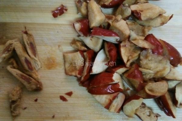 红枣花生豆浆的做法图解1