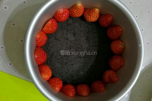 草莓冻芝士蛋糕的做法图解1