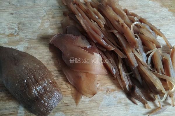 咸菜煎鸡蛋的做法图解1