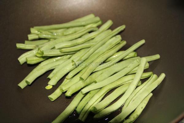 「Cathy边吃边营养」排骨炖豆角优化版的做法图解9