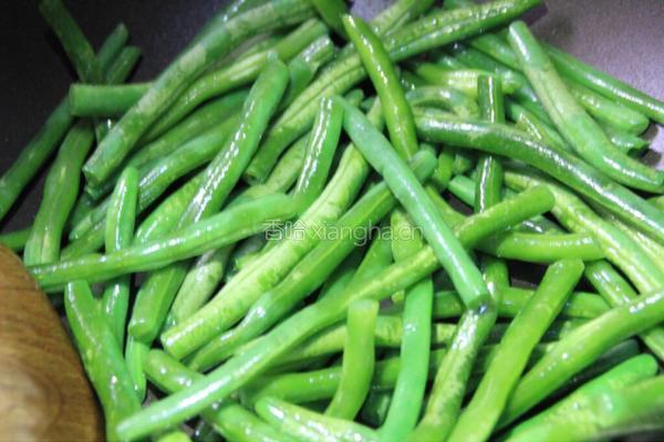 「Cathy边吃边营养」排骨炖豆角优化版的做法图解10