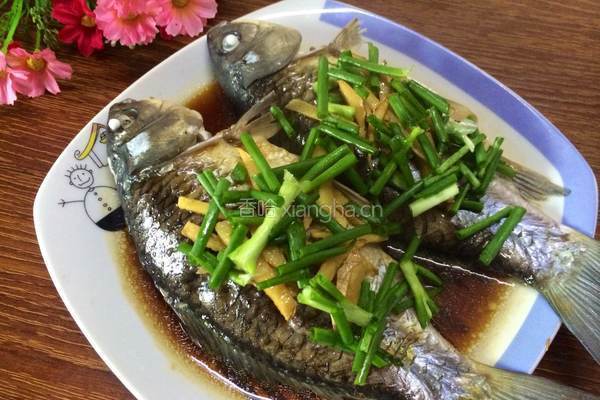清蒸鲫鱼的做法图解4