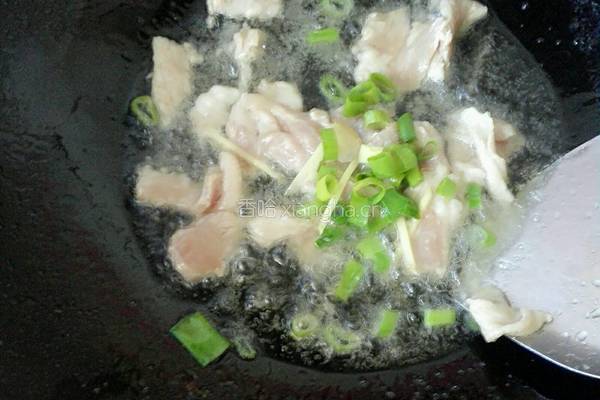杏鲍菇角瓜炒肉的做法图解6
