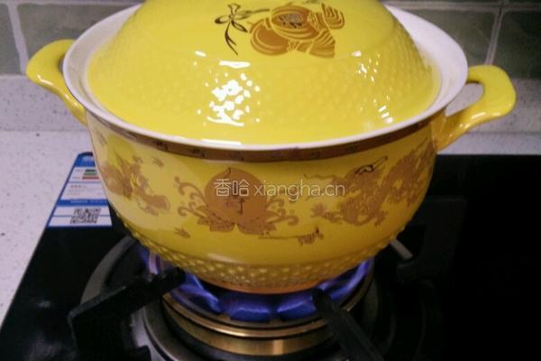 雪梨汤的做法图解3