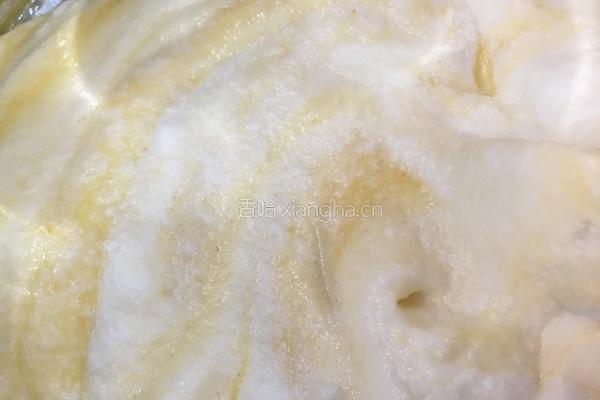 戚风蛋糕(烤箱)的做法图解6