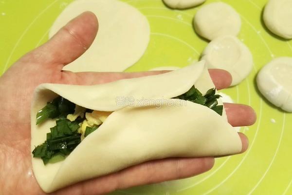 韭菜盒子的做法图解10