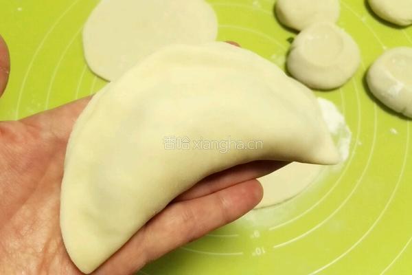 韭菜盒子的做法图解11