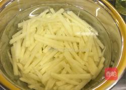 土豆炒胡萝卜的做法图解3